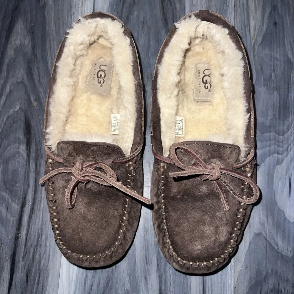 UGG Olsen Suede Sheepskin Loafer Mocs Size Womens 7 Slip On Slipper Brown
